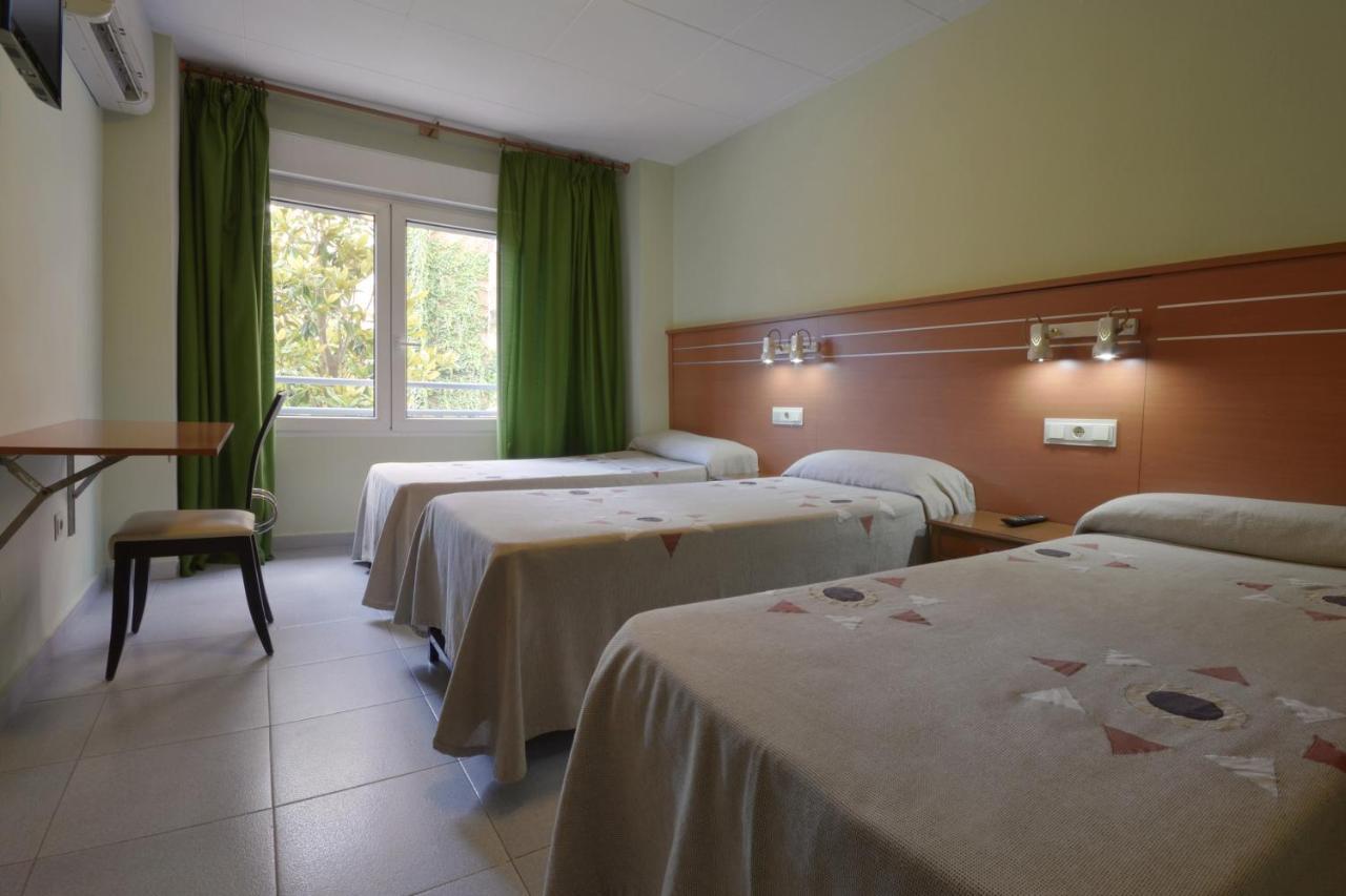 El Cami Hotel Кембрилс Екстериор снимка