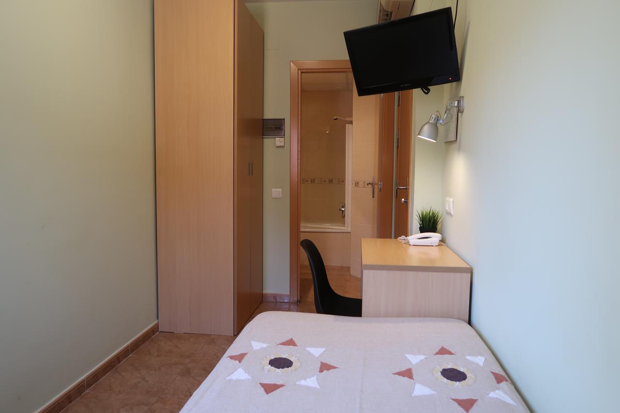 El Cami Hotel Кембрилс Екстериор снимка