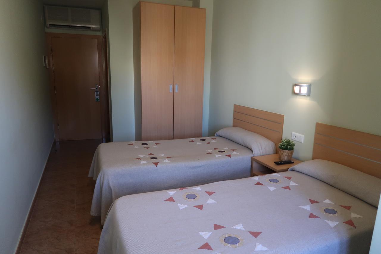 El Cami Hotel Кембрилс Екстериор снимка
